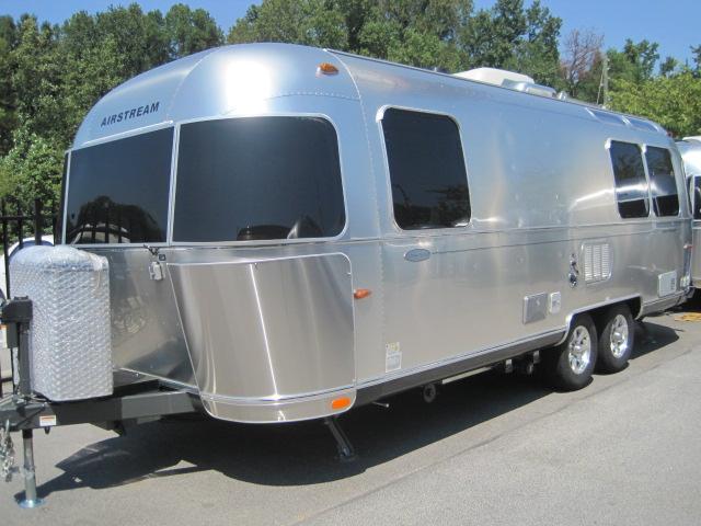 New 2011 Airstream Flying Cloud 25FB Travel Trailer For Sale